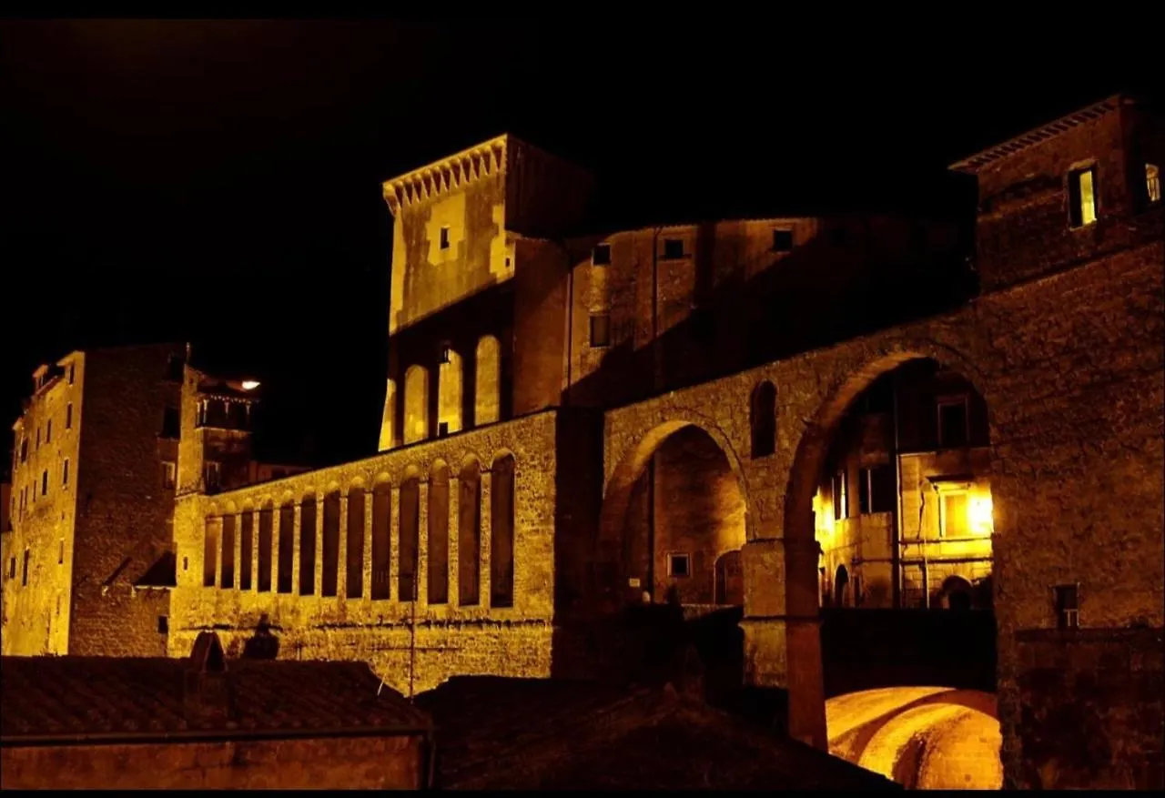 Affittacamere Licenza N.1 Presso La Magica Torre Pitigliano 0*,  Italy