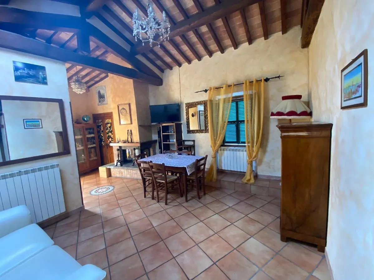 Guest house Affittacamere Licenza N.1 Presso La Magica Torre Pitigliano