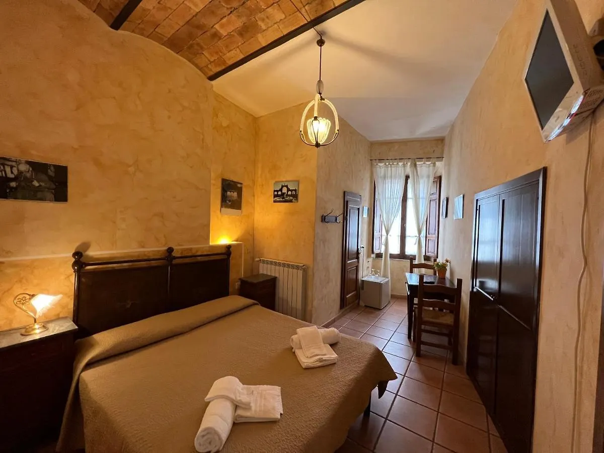 Affittacamere Licenza N.1 Presso La Magica Torre Pitigliano 0*,