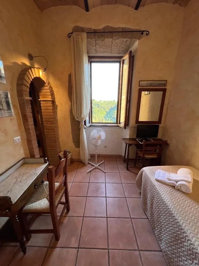 Guest house Affittacamere Licenza N.1 Presso La Magica Torre Pitigliano Italy