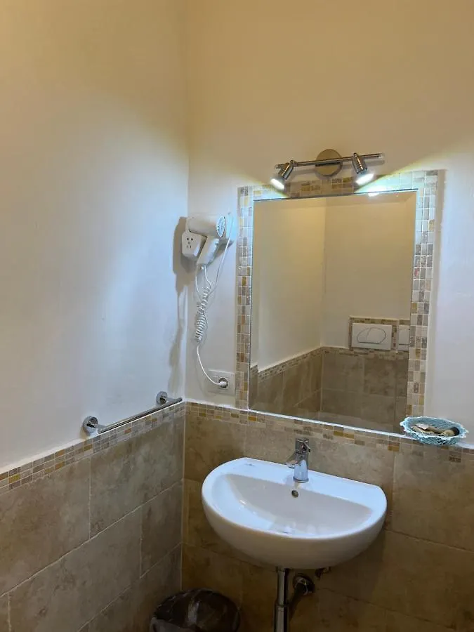 Affittacamere Licenza N.1 Presso La Magica Torre Pitigliano Guest house